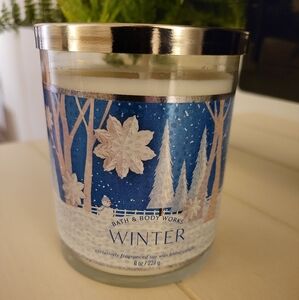 Bath and Body Works Winter Scent Candle, 8 oz. NWT